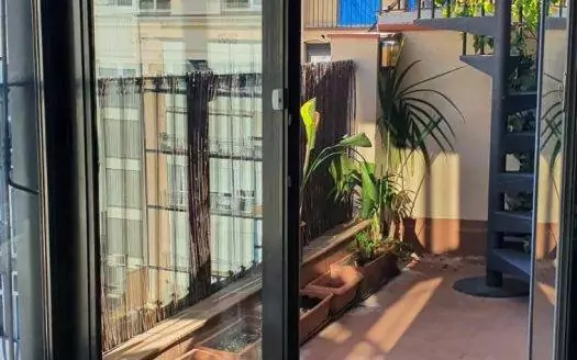 Gorgeous attic located in Urquianona, Barcelona