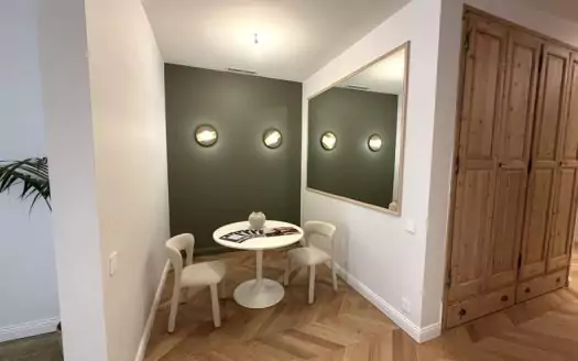 Stylish 3 Bed with Terrace Eixample